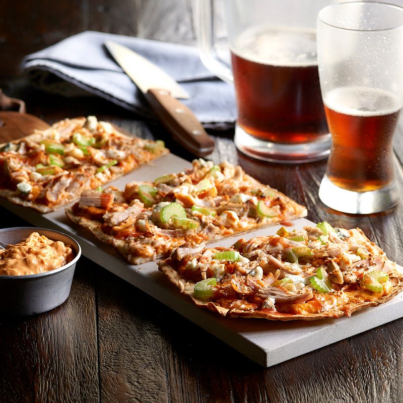 BUFFALO CHICKEN FLATBREAD